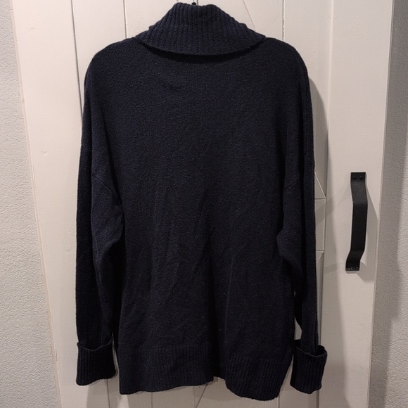 Old Navy Dark Blue Cozy Turtleneck Sweater Size XL - Picture 2 of 6